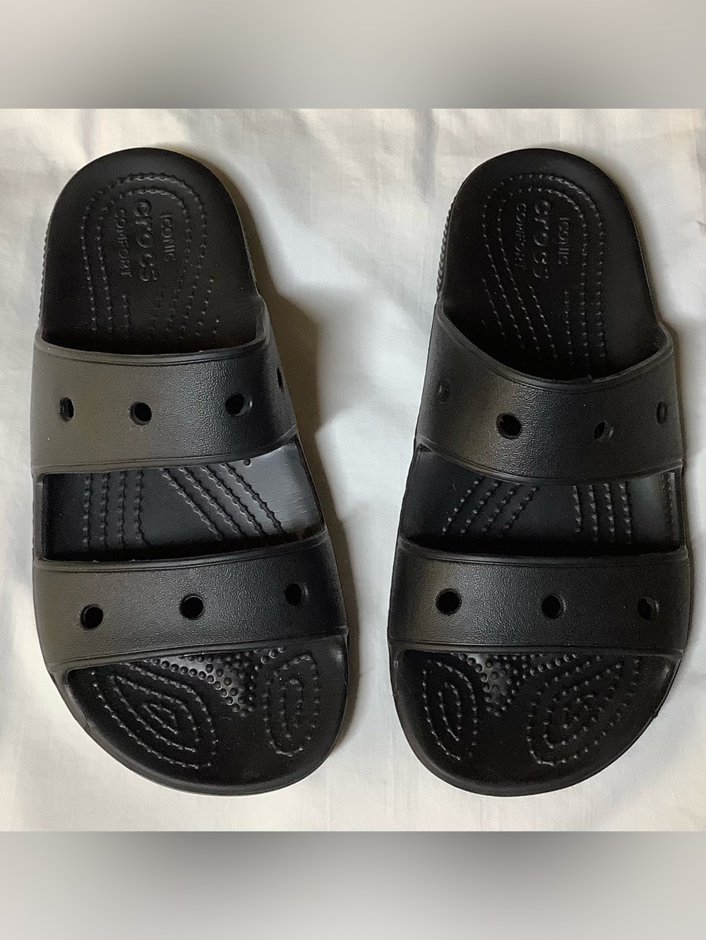 CROCS SLIDES SANDALS SIZE MEN (3) / WOMENS (5) BLACK